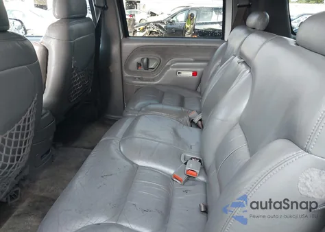 1999 Chevrolet Tahoe K1500 from USA, damaged, VIN 1GNEK13R3XJ499856